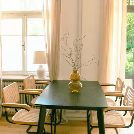 Big-size Bett Gartenapartment アパート *