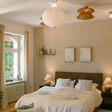 Daire Big-size Bett Gartenapartment