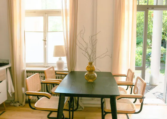 Big-size Bett Gartenapartment Apartment *