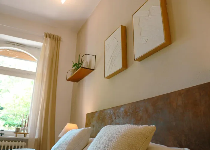 Big-size Bett Gartenapartment * Kassel